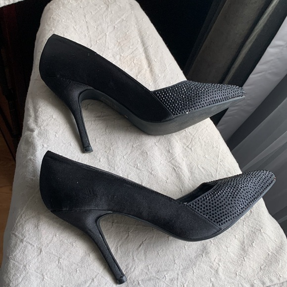 Ladies Le Chateau black Stiletto Pumps Size 9 - Picture 3 of 5